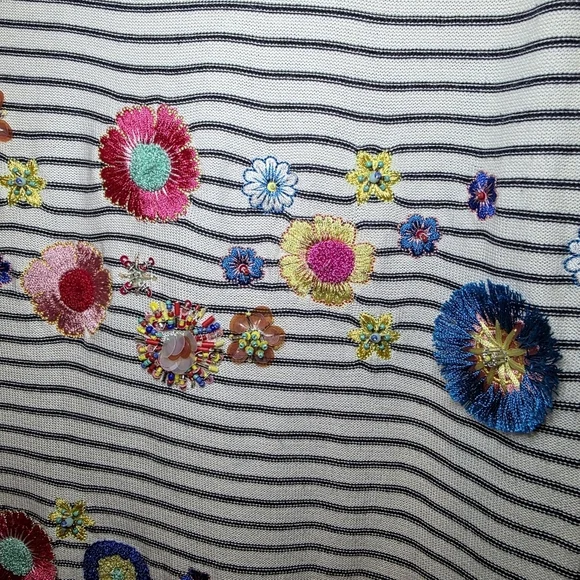 Talbots Floral Row Crewneck Stripes Embroidered Floral Sweater Women’s M Artsy - Picture 8 of 14